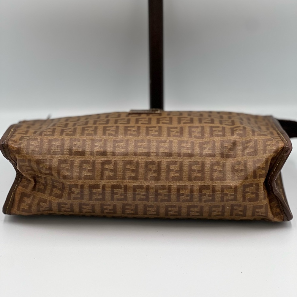 Fendi vintage top zip and side snap clutch - Picture 7 of 13
